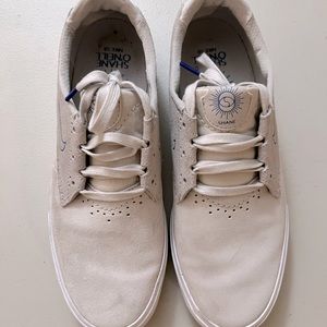 Nike SHANE O’NEILL suede dirty white color size men 9,5 shoes